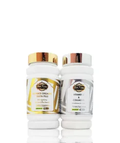 Deux flacons blancs, étiquetés "PILULES BIO ULTIMES + VITAMINE C & COLLAGÈNE (le set le plus éclairant)", se trouvent côte à côte sur un fond blanc, mettant en valeur leur formule biologique enrichie en vitamine C et en collagène.